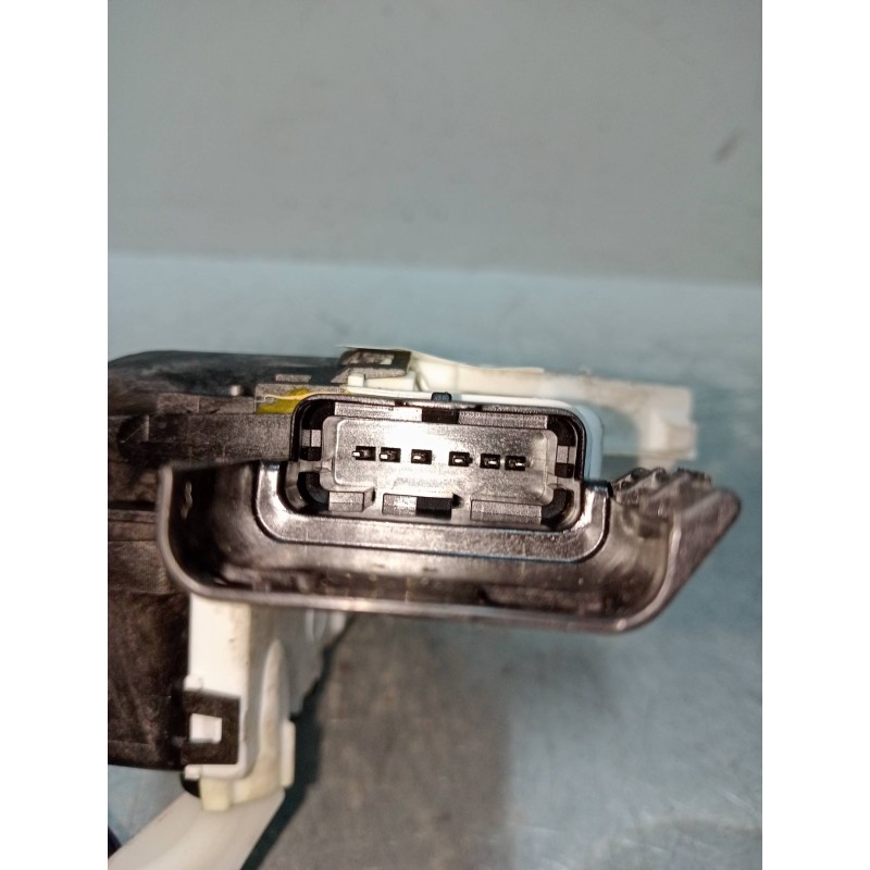 Recambio de motor cierre centralizado trasero izquierdo para citroen c3 1.6 hdi fap referencia OEM IAM 006248 A04994 5P