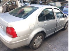 volkswagen bora berlina (1j2) del año 2003 2