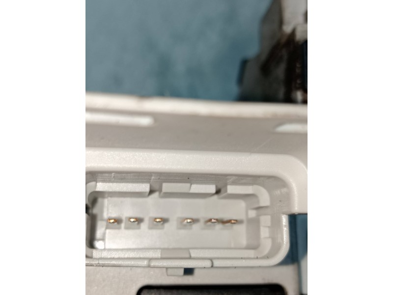 Recambio de motor cierre centralizado delantero izquierdo para citroen c6 2.7 v6 hdi fap cat (uhz / dt17ted4) referencia OEM IAM