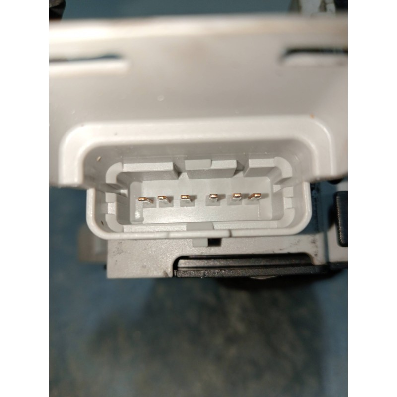 Recambio de motor cierre centralizado trasero izquierdo para citroen c6 2.7 v6 hdi fap cat (uhz / dt17ted4) referencia OEM IAM 9