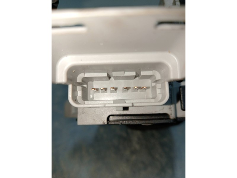 Recambio de motor cierre centralizado trasero izquierdo para citroen c6 2.7 v6 hdi fap cat (uhz / dt17ted4) referencia OEM IAM 9