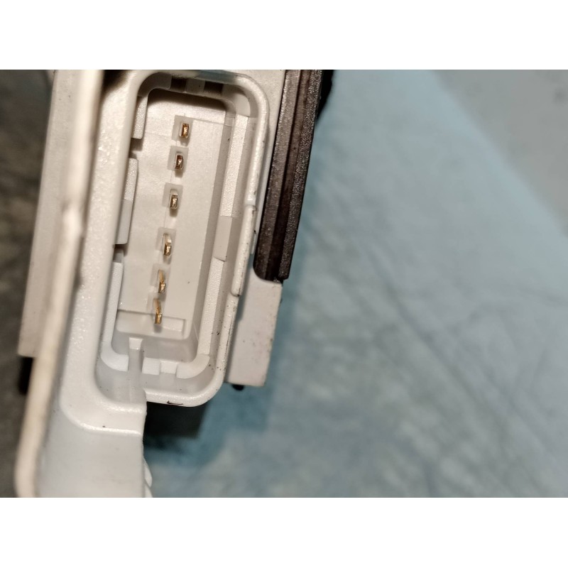 Recambio de motor cierre centralizado delantero izquierdo para citroen c6 2.7 v6 hdi fap cat (uhz / dt17ted4) referencia OEM IAM