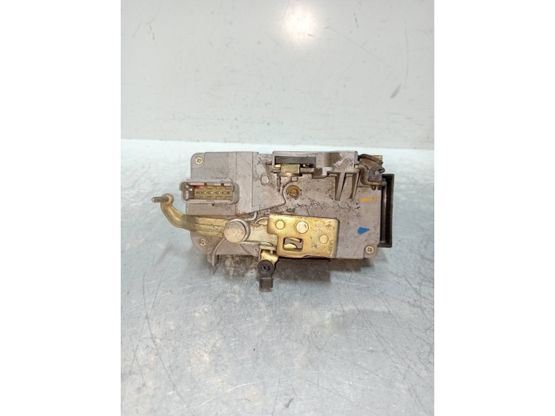 Recambio de motor cierre centralizado delantero derecho para citroen c8 2.0 hdi fap cat referencia OEM IAM   