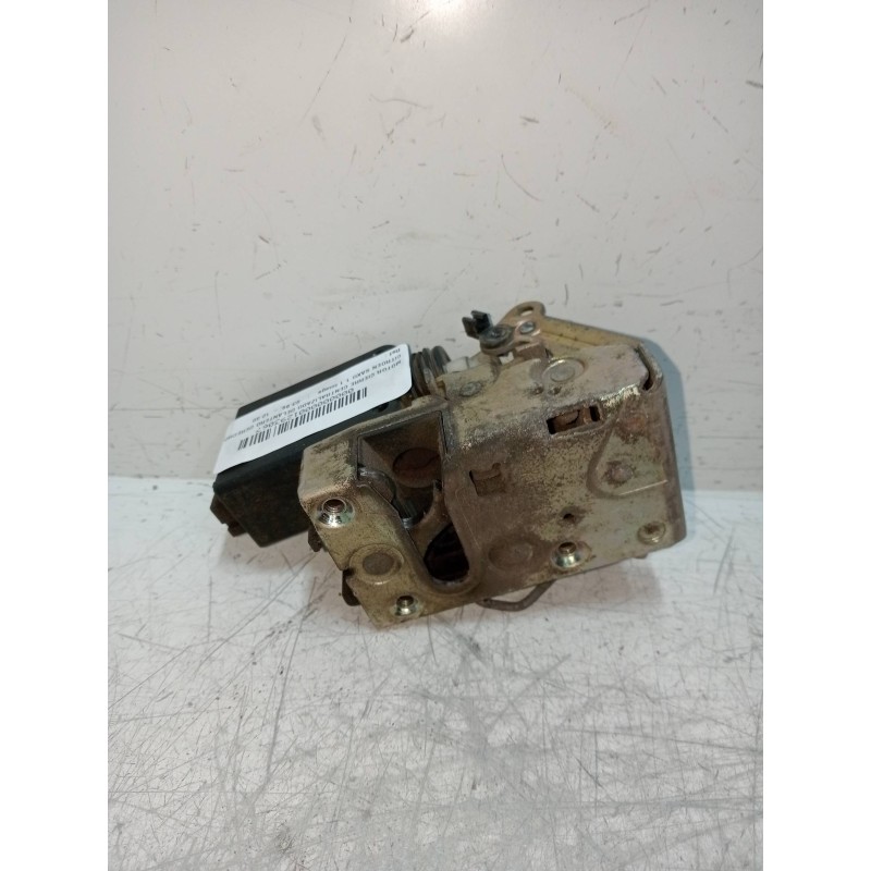 Recambio de motor cierre centralizado delantero derecho para citroen saxo 1.1 image referencia OEM IAM  3P 