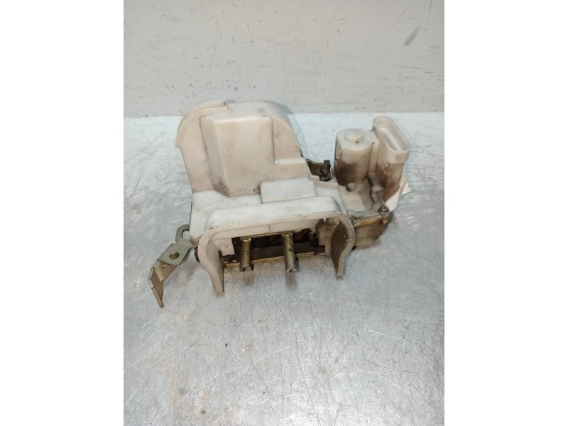 Recambio de motor cierre centralizado delantero derecho para fiat punto berlina (176) 1.2 cat referencia OEM IAM   3P