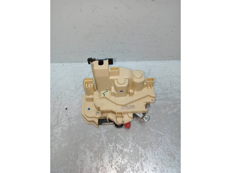 Recambio de motor cierre centralizado delantero derecho para fiat panda (319) 1.2 cat referencia OEM IAM 51563631  5P