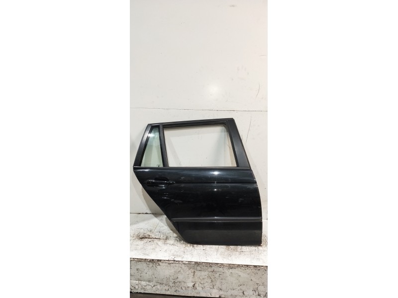 Recambio de puerta trasera derecha para bmw serie 3 touring (e46) 320d referencia OEM IAM   5P