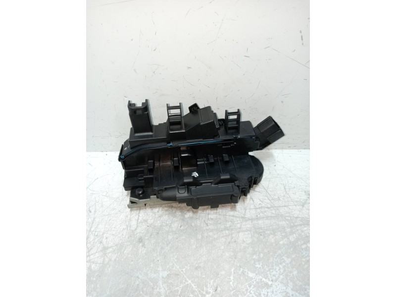 Recambio de motor cierre centralizado delantero derecho para fiat croma (194) 1.9 jtd 16v cat referencia OEM IAM 51708428A  5P