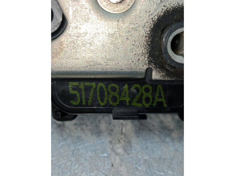 Recambio de motor cierre centralizado delantero derecho para fiat croma (194) 1.9 jtd 16v cat referencia OEM IAM 51708428A  5P