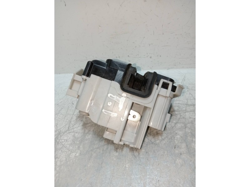 Recambio de motor cierre centralizado trasero izquierdo para fiat bravo (198) 1.9 8v jtd cat referencia OEM IAM   5P