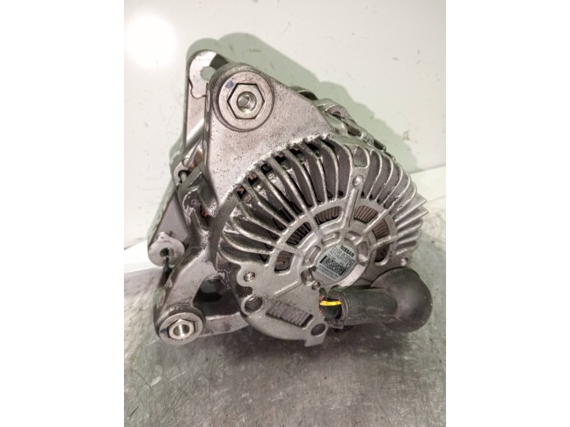 Recambio de alternador para nissan qashqai (j10) acenta referencia OEM IAM 23100BC00A  