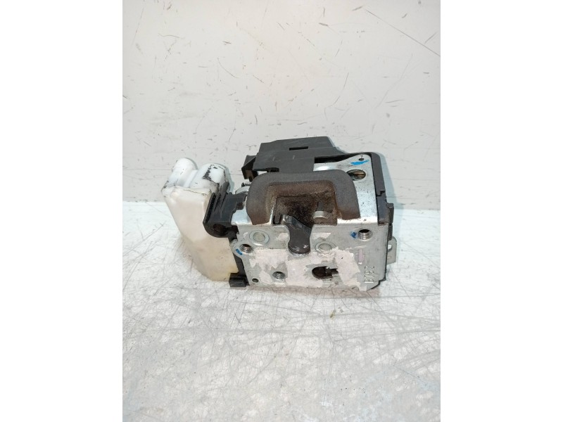 Recambio de motor cierre centralizado delantero derecho para fiat doblo cargo (223) 1.3 jtd referencia OEM IAM   5P