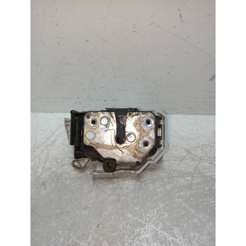 Recambio de motor cierre centralizado delantero derecho para fiat bravo (198) 1.9 16v dynamic multijet referencia OEM IAM 517982