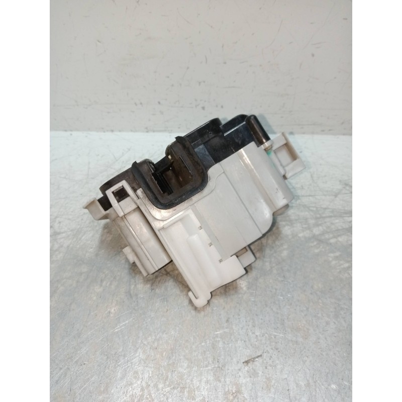 Recambio de motor cierre centralizado delantero derecho para fiat bravo (198) 1.9 16v dynamic multijet referencia OEM IAM 517982