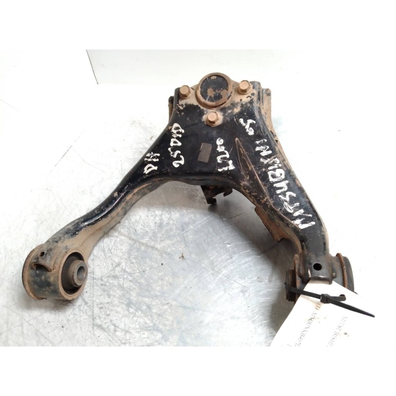 Recambio de brazo suspension superior delantero derecho para mitsubishi l 200 (ka0/kb0) 2.5 di-d cat referencia OEM IAM   