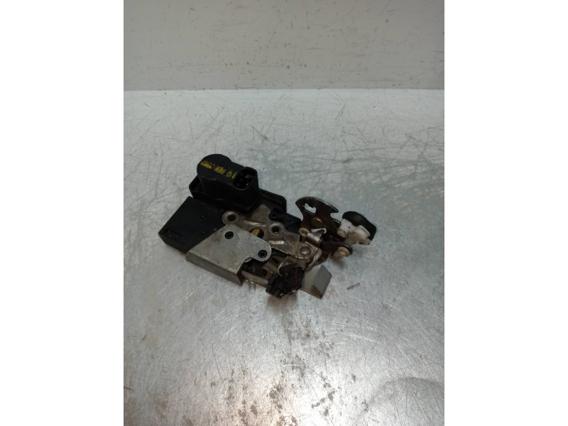 Recambio de motor cierre centralizado trasero derecho para fiat brava (182) 1.9 turbodiesel referencia OEM IAM   5P