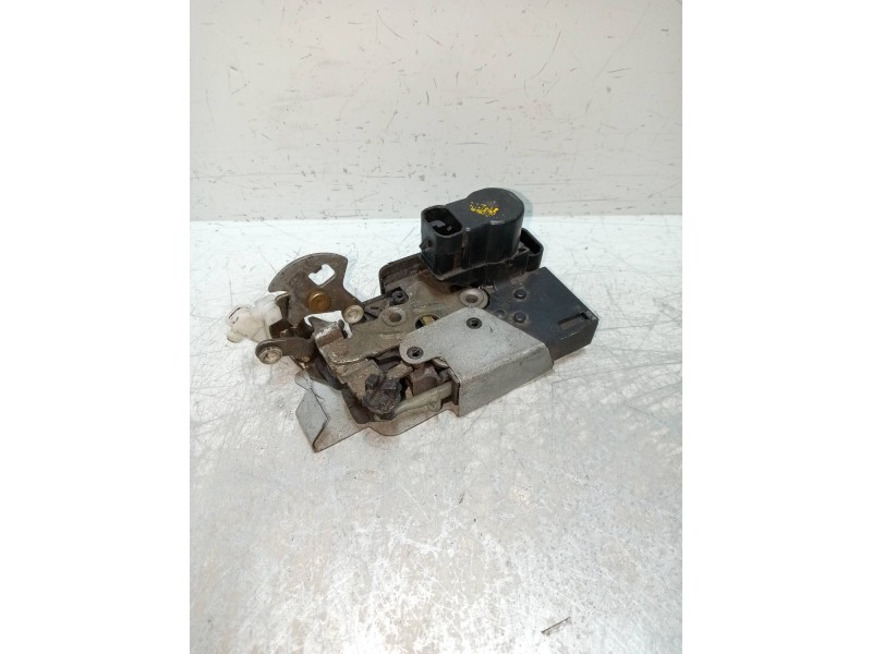 Recambio de motor cierre centralizado trasero izquierdo para fiat brava (182) 1.9 turbodiesel referencia OEM IAM   5P