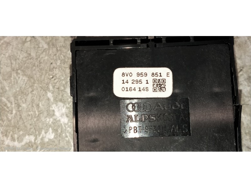 Recambio de mando elevalunas delantero izquierdo para audi a3 sedán(8vs) attraction referencia OEM IAM 8V0959851E  