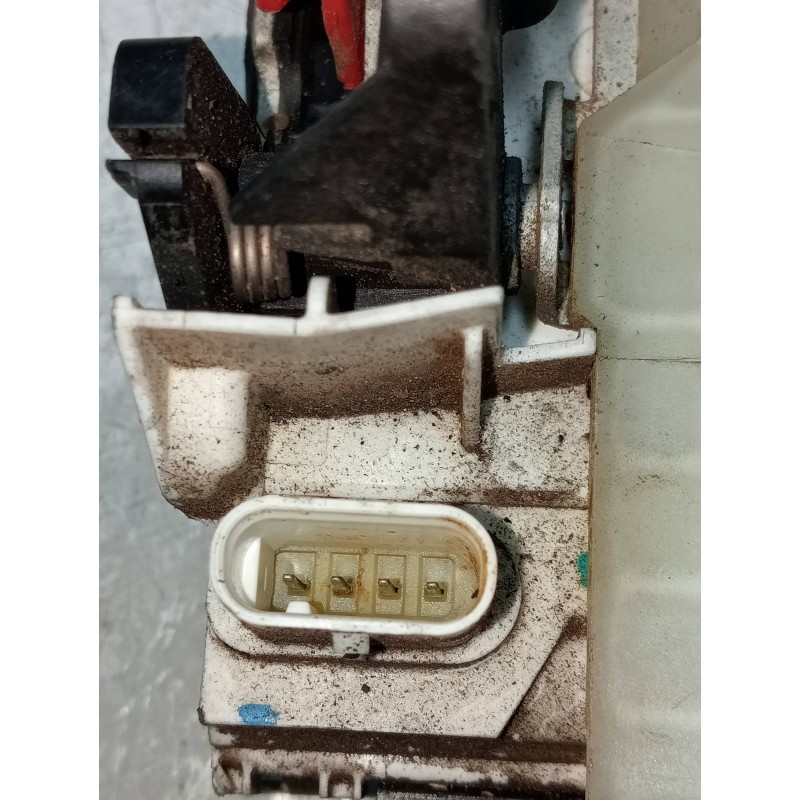 Recambio de motor cierre centralizado trasero derecho para dodge caliber 2.0 16v crd cat referencia OEM IAM   5P Recambio de motor cierre centralizado trasero derecho para dodge caliber 2.0 16v crd cat referencia OEM IAM   5P