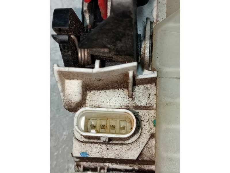 Recambio de motor cierre centralizado trasero derecho para dodge caliber 2.0 16v crd cat referencia OEM IAM   5P Recambio de motor cierre centralizado trasero derecho para dodge caliber 2.0 16v crd cat referencia OEM IAM   5P