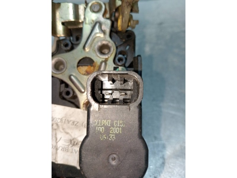 Recambio de motor cierre centralizado delantero izquierdo para fiat bravo (182) 1.9 jtd cat referencia OEM IAM  3P 
