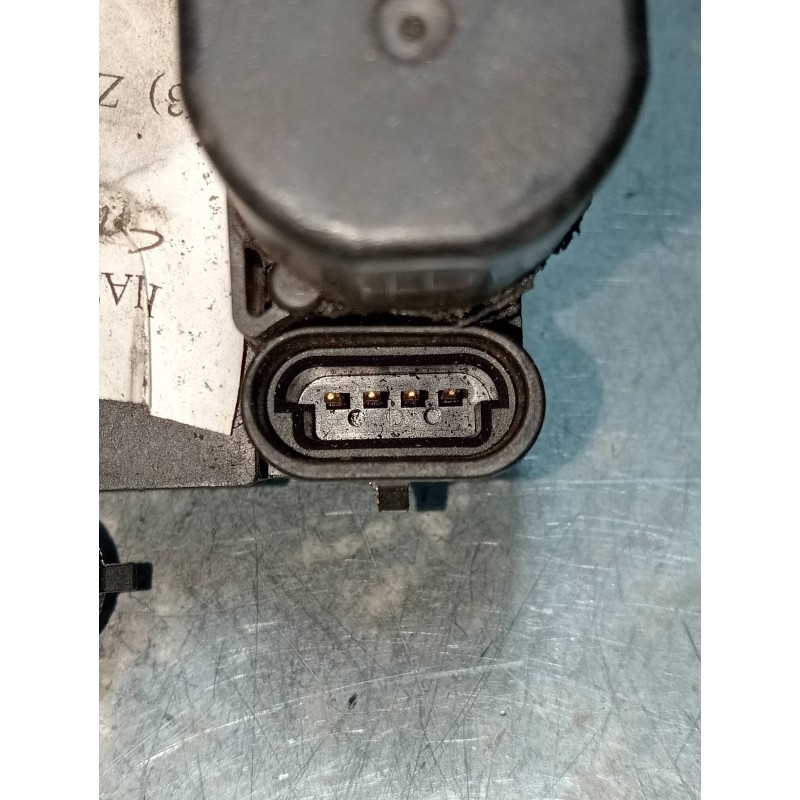 Recambio de motor cierre centralizado delantero izquierdo para fiat bravo (182) 1.9 jtd cat referencia OEM IAM  3P 