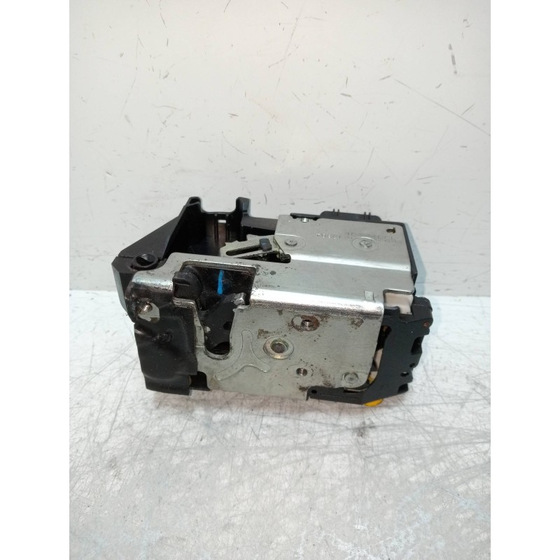 Recambio de motor cierre centralizado trasero izquierdo para ford fiesta (cbk) 1.4 tdci cat referencia OEM IAM   5P