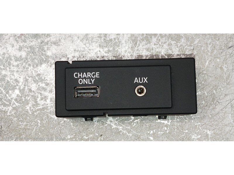 Recambio de modulo electronico para audi a3 sedán(8vs) attraction referencia OEM IAM 8V0035726A  