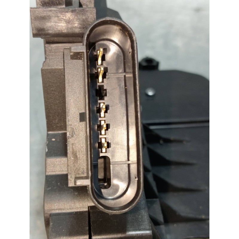 Recambio de motor cierre centralizado delantero izquierdo para ford fiesta (ccn) sync edition referencia OEM IAM 40534138 AM5AU2