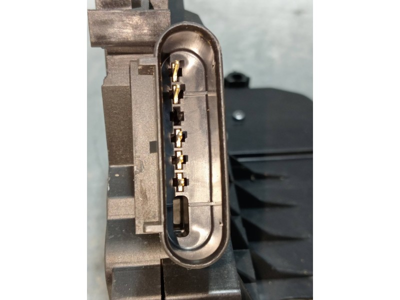 Recambio de motor cierre centralizado delantero izquierdo para ford fiesta (ccn) sync edition referencia OEM IAM 40534138 AM5AU2