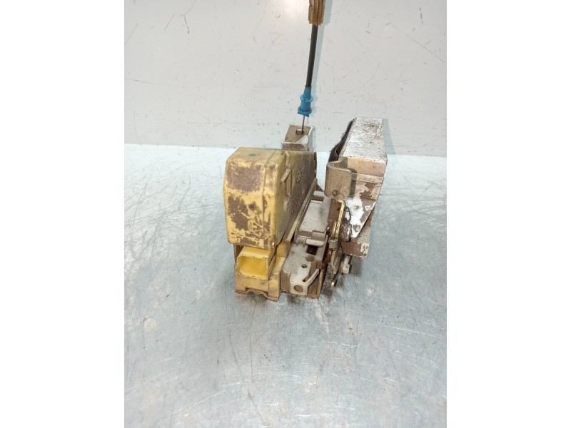 Recambio de motor cierre centralizado delantero derecho para ford escort berlina/turnier referencia OEM IAM 91ABB219A64CH  3P Recambio de motor cierre centralizado delantero derecho para ford escort berlina/turnier referencia OEM IAM 91ABB219A64CH  3P