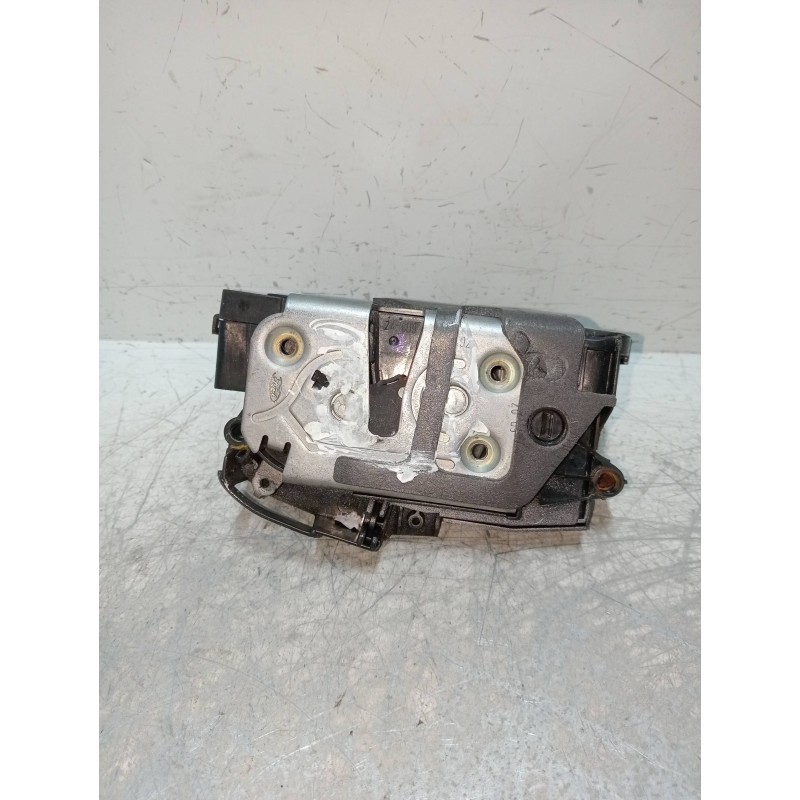 Recambio de motor cierre centralizado delantero derecho para ford fiesta (cb1) ambiente referencia OEM IAM 40644133 8A6AA21812BD