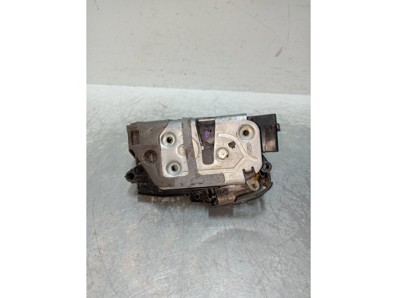 Recambio de motor cierre centralizado trasero izquierdo para ford fiesta (cb1) ambiente referencia OEM IAM 40734133 8A6AA26413AD