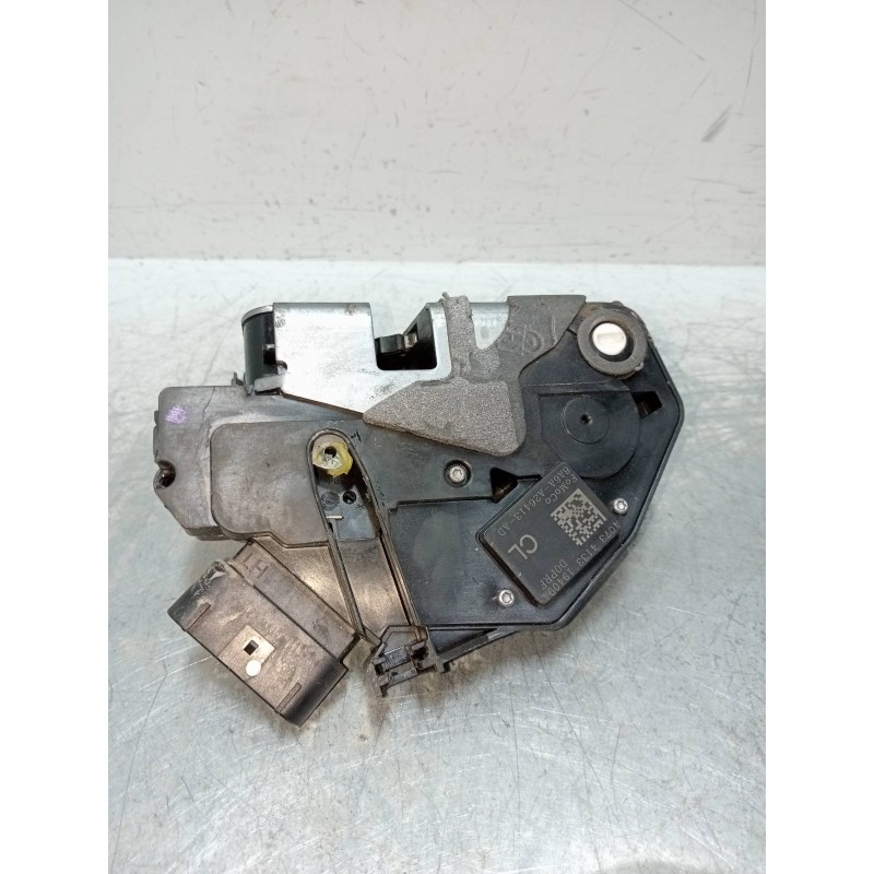 Recambio de motor cierre centralizado trasero izquierdo para ford fiesta (cb1) ambiente referencia OEM IAM 40734133 8A6AA26413AD