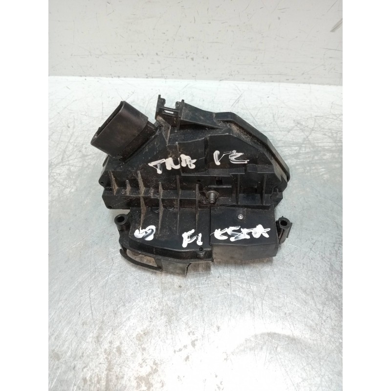 Recambio de motor cierre centralizado trasero izquierdo para ford fiesta (cb1) ambiente referencia OEM IAM 40734133 8A6AA26413AD