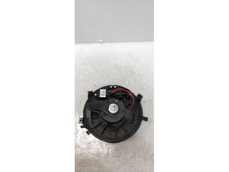 Recambio de motor calefaccion para audi a3 sedán(8vs) attraction referencia OEM IAM 5Q1819021B 0130115576 5Q0907521E F011500105 