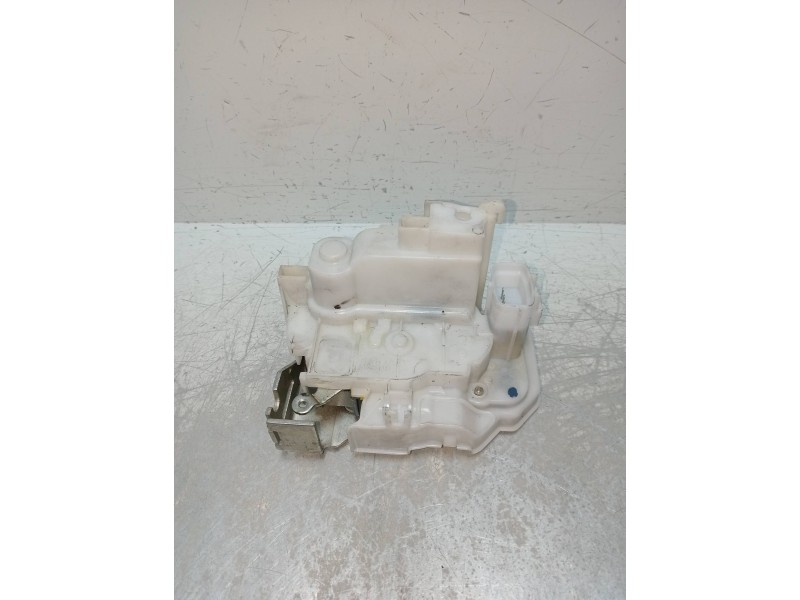 Recambio de motor cierre centralizado trasero izquierdo para fiat tipo ii (356) sedan 1.4 cat (gpl) referencia OEM IAM 519834810