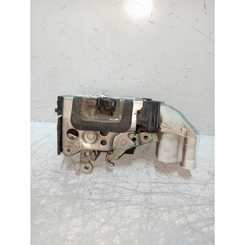 Recambio de motor cierre centralizado delantero derecho para fiat punto berlina (188) 1.9 diesel eco referencia OEM IAM  3P 
