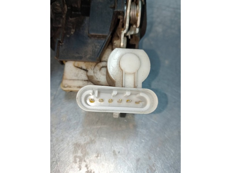 Recambio de motor cierre centralizado delantero derecho para fiat punto berlina (188) 1.9 diesel eco referencia OEM IAM  3P 