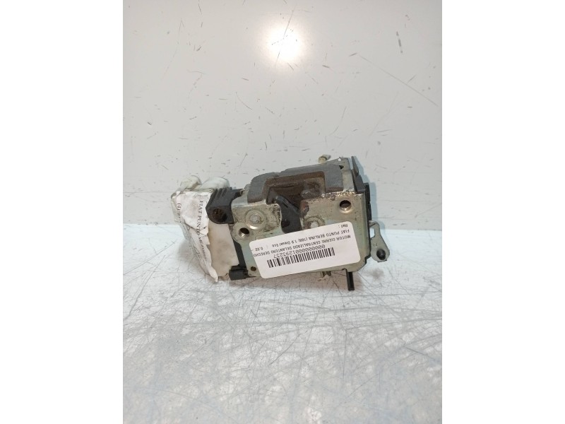 Recambio de motor cierre centralizado delantero derecho para fiat punto berlina (188) 1.9 diesel eco referencia OEM IAM  3P 3P