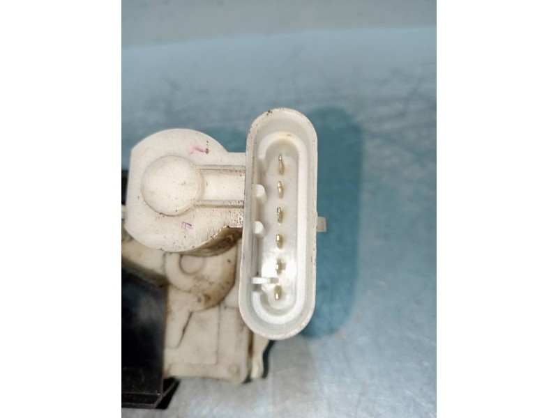 Recambio de motor cierre centralizado delantero derecho para fiat punto berlina (188) 1.9 diesel eco referencia OEM IAM  3P 3P
