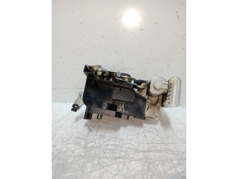 Recambio de motor cierre centralizado delantero derecho para fiat punto berlina (188) 1.9 diesel eco referencia OEM IAM  3P 3P