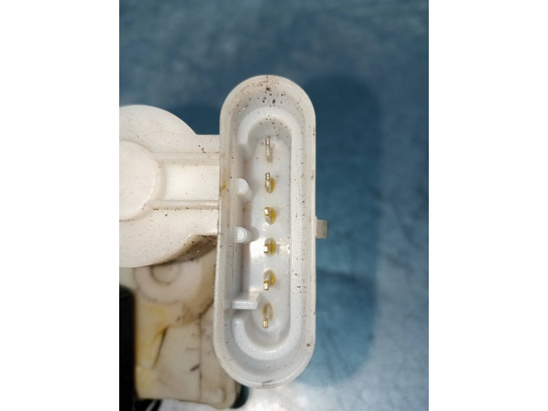 Recambio de motor cierre centralizado delantero derecho para fiat punto berlina (188) 1.9 diesel eco referencia OEM IAM  5P 5P