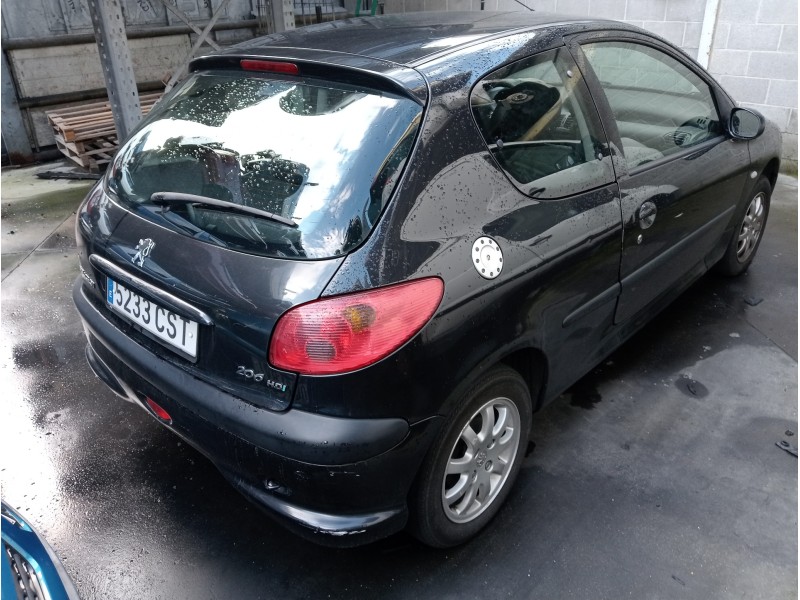 peugeot 206 berlina del año 2004