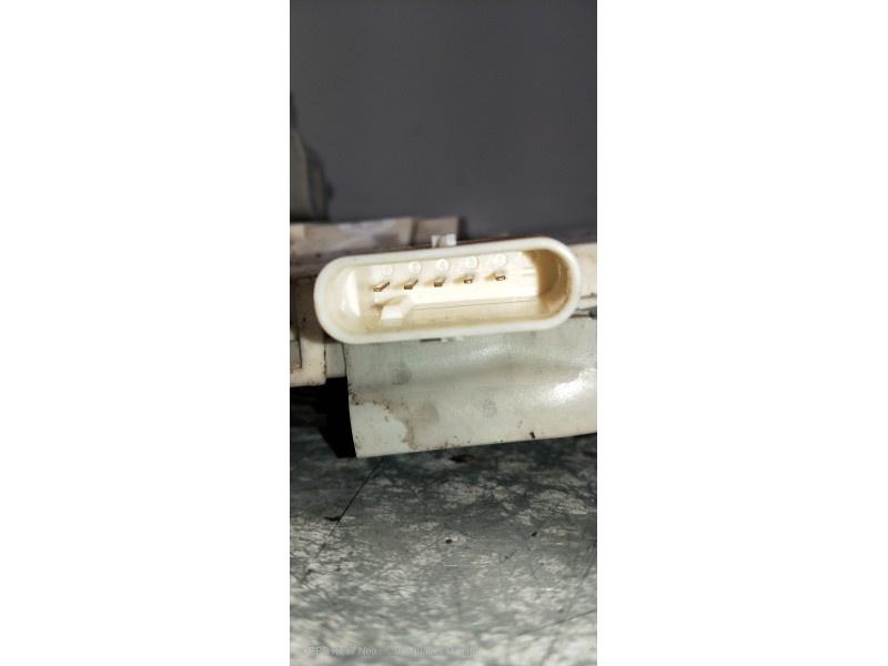 Recambio de motor cierre centralizado delantero derecho para audi a3 sedán(8vs) attraction referencia OEM IAM 8X1837016C  