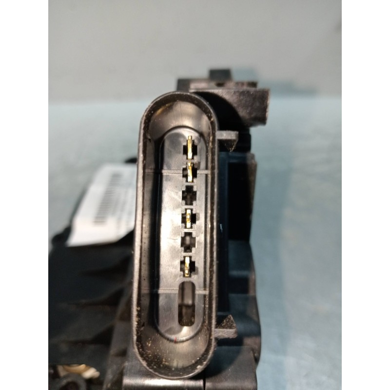 Recambio de motor cierre centralizado trasero derecho para ford fiesta (cb1) 1.6 tdci cat referencia OEM IAM 40744133 8A6AA26412