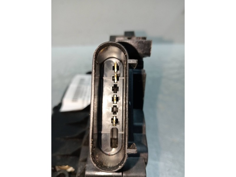 Recambio de motor cierre centralizado trasero derecho para ford fiesta (cb1) 1.6 tdci cat referencia OEM IAM 40744133 8A6AA26412