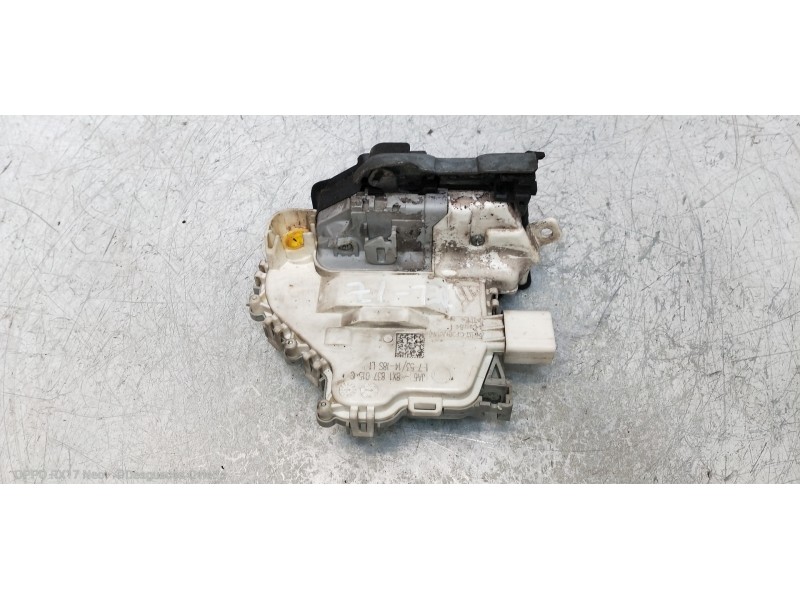 Recambio de motor cierre centralizado delantero izquierdo para audi a3 sedán(8vs) attraction referencia OEM IAM 8X1837015C  