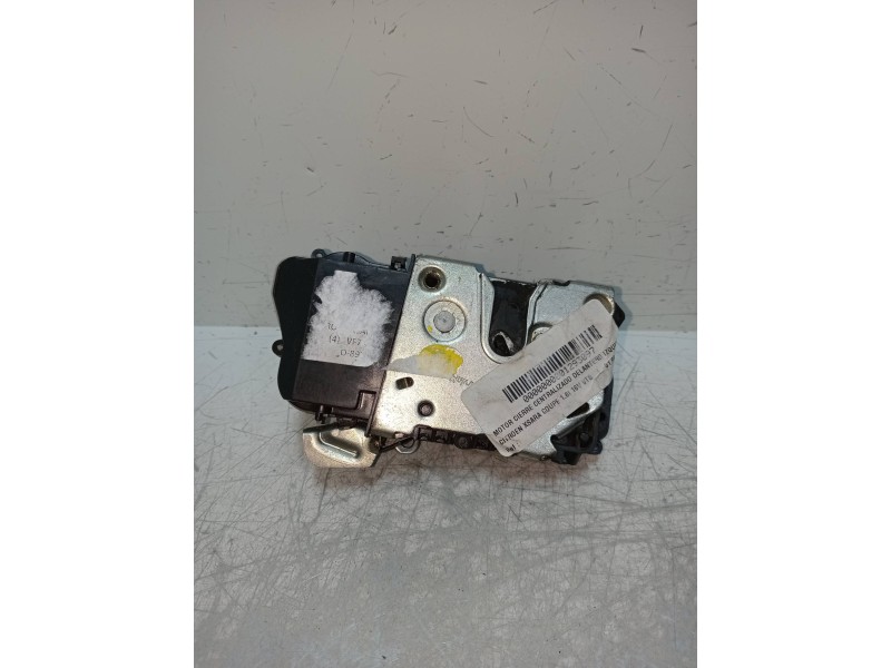 Recambio de motor cierre centralizado delantero izquierdo para citroen xsara coupe 1.8i 16v vts referencia OEM IAM  97 3P
