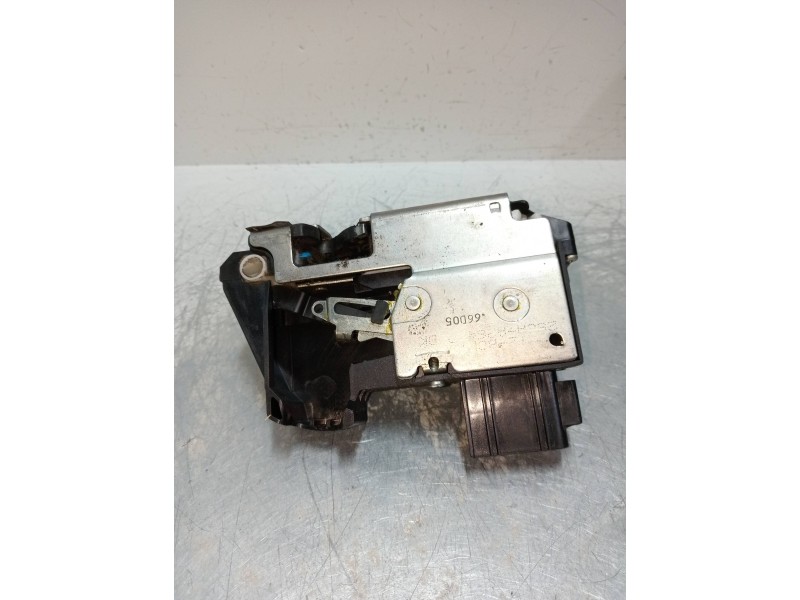 Recambio de motor cierre centralizado trasero derecho para ford fiesta (cbk) 1.4 tdci cat referencia OEM IAM   5P